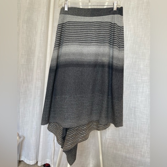 Anne Klein Asymmetrical Wool A-Line Skirt size 6 - Picture 8 of 8